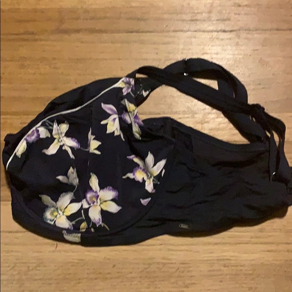 Change Bikini Top - Picture 2 of 6